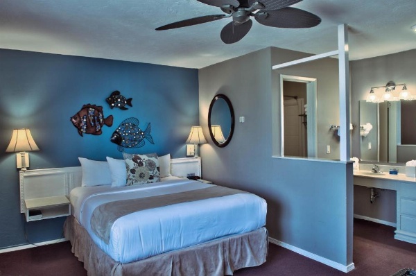 Lovers Point Inn image 14